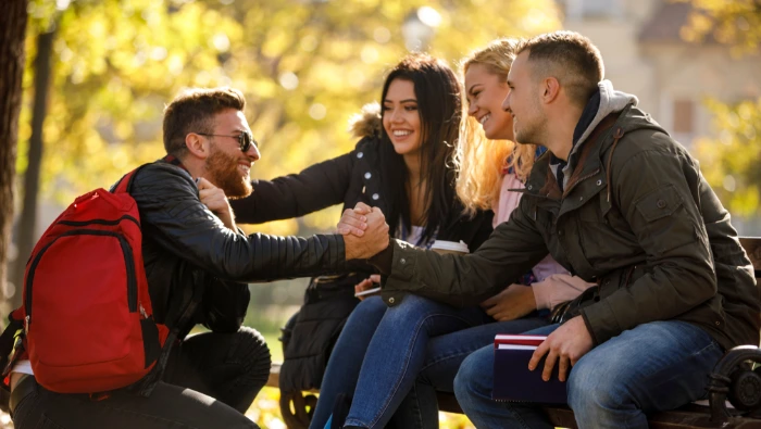 How To Make New Friends While You Are Studying Abroad