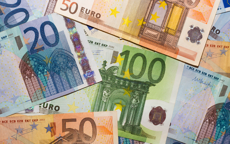 euros - 100, 50 and 20 euro