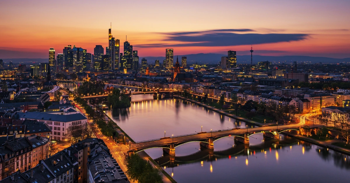 top-view-of-frankfurt,-germany-in -an-evening